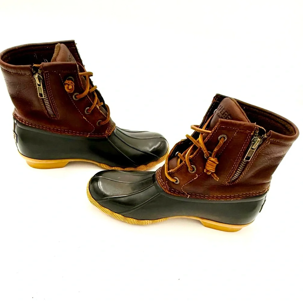 Sperry Tan boots‎